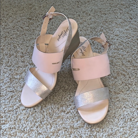 dexflex comfort Shoes - Dexflex Comfort Wedge Sandal